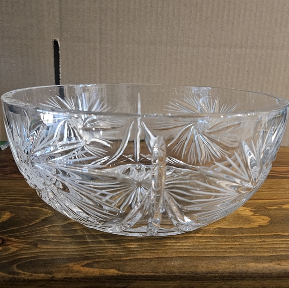Lead Crystal Brilliant Starburst Glass Bowl - Picture 3 of 5